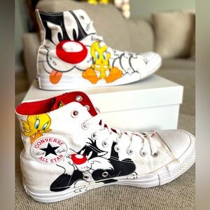 SZ 7M 9W Converse Chuck Taylor
All Star High Top Looney Tunes Sylvester &Tweety